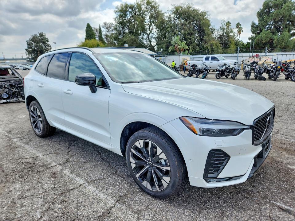 Продаж на аукціоні авто 2026 Volvo Xc60, vin: YV4M12RC4T1297163, номер лоту: 69432156