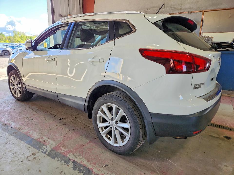 68755196 :رقم المزاد ، JN1BJ1CRXHW111978 vin ، 2017 Nissan Rogue Sport مزاد بيع