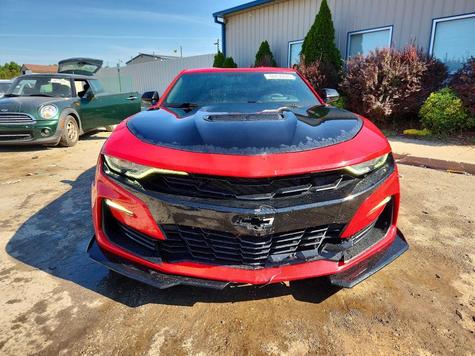66836626 :رقم المزاد ، 1G1FE1R75K0125864 vin ، 2019 Chevrolet Camaro مزاد بيع