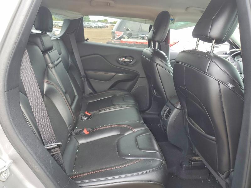 Продажа на аукционе авто 2019 Jeep Cherokee, vin: 1C4PJMBX5KD330936, номер лота: 68597646