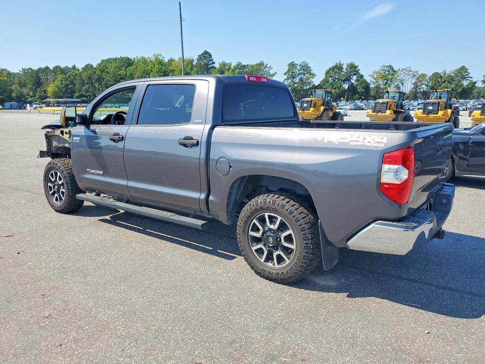 2018 Toyota Tundra მანქანა იყიდება აუქციონზე, vin: 5TFDW5F10JX725281, აუქციონის ნომერი: 69336276