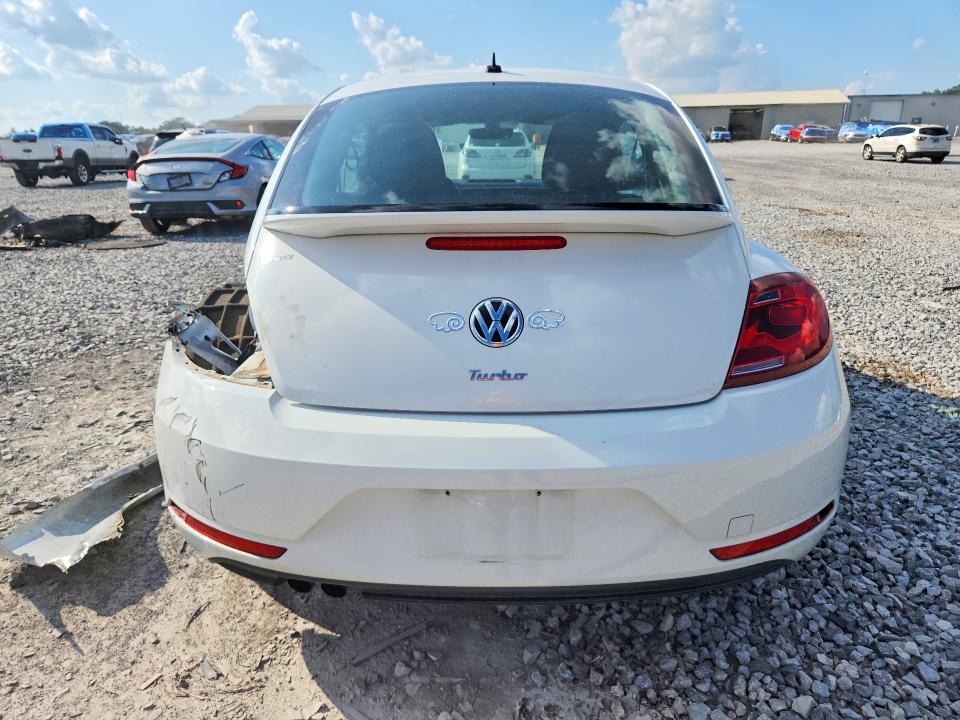 68855956 :رقم المزاد ، 3VWF17AT2HM617544 vin ، 2017 Volkswagen Beetle مزاد بيع