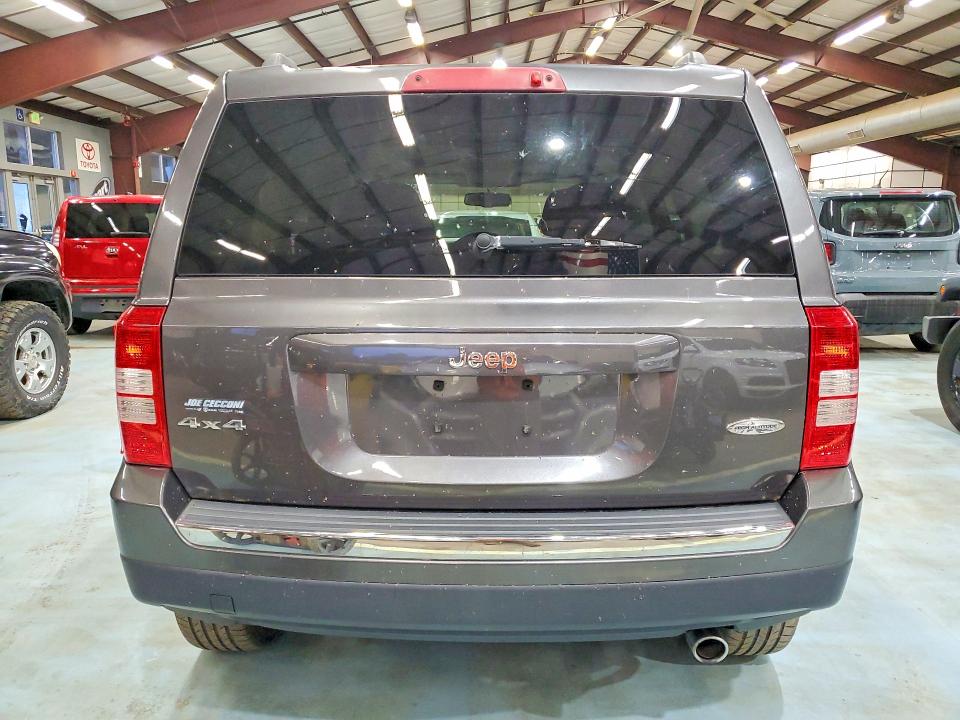 69364956 :رقم المزاد ، 1C4NJRFBXHD155031 vin ، 2017 Jeep Patriot مزاد بيع