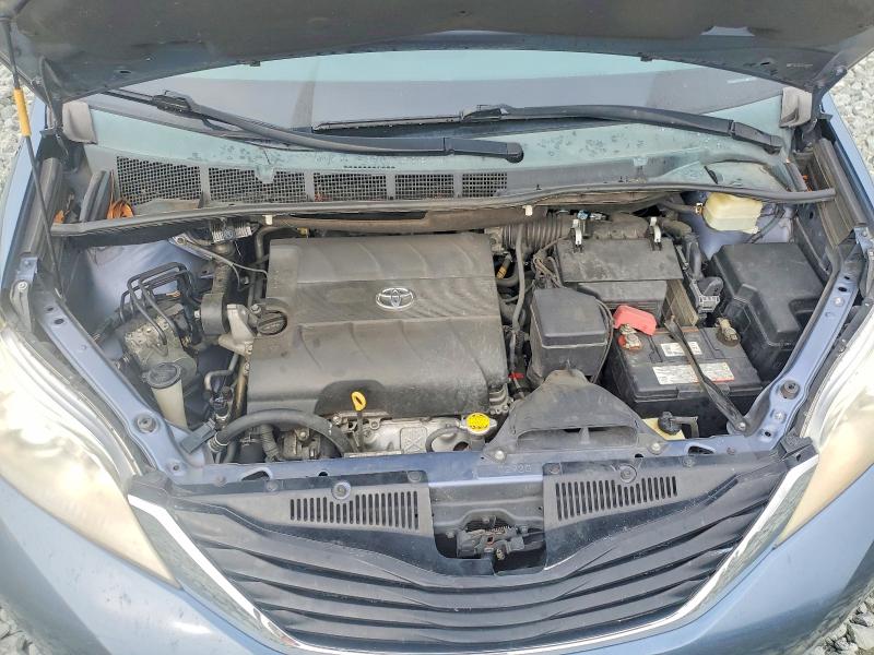 Продажа на аукционе авто 2014 Toyota Sienna, vin: 5TDKK3DC6ES511564, номер лота: 69784236