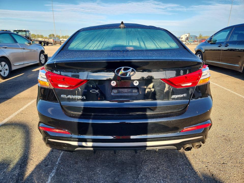 Продаж на аукціоні авто 2018 Hyundai Elantra, vin: KMHD04LB8JU481028, номер лоту: 70351026