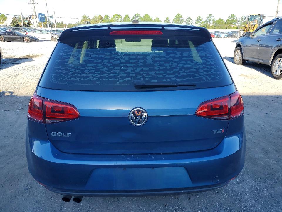 69392196 :رقم المزاد ، 3VW217AUXHM072040 vin ، 2017 Volkswagen Golf مزاد بيع