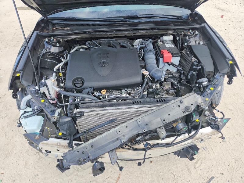 69583666 :رقم المزاد ، 4T1KZ1AK6PU072663 vin ، 2023 Toyota Camry مزاد بيع