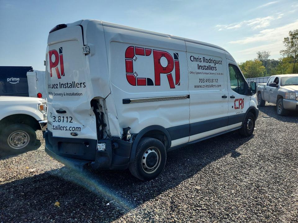 69332136 :رقم المزاد ، 1FTYR2CM1JKA51001 vin ، 2018 Ford Transit مزاد بيع