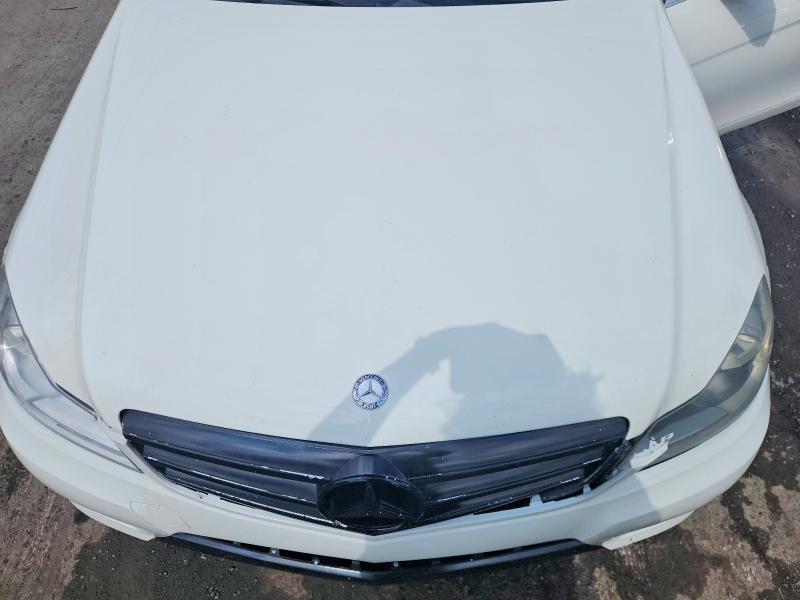 2013 Mercedes-benz C მანქანა იყიდება აუქციონზე, vin: WDDGF8ABXDR264751, აუქციონის ნომერი: 67314216