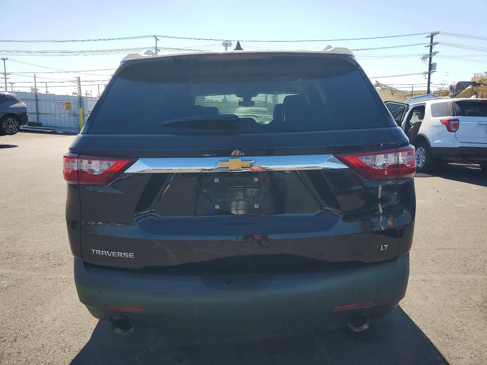 Продажа на аукционе авто 2018 Chevrolet Traverse, vin: 1GNERHKW3JJ142342, номер лота: 70113716