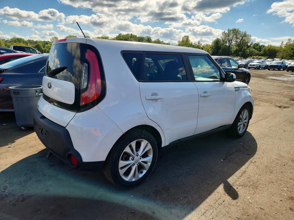 2015 Kia Soul მანქანა იყიდება აუქციონზე, vin: KNDJP3A54F7184449, აუქციონის ნომერი: 67537186