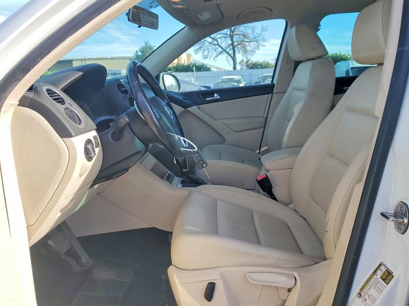 65235196 :رقم المزاد ، WVGAV3AX3EW603110 vin ، 2014 Volkswagen Tiguan مزاد بيع