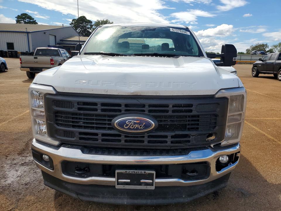67376286 :رقم المزاد ، 1FT8W3BT7SED13501 vin ، 2025 Ford F350 مزاد بيع