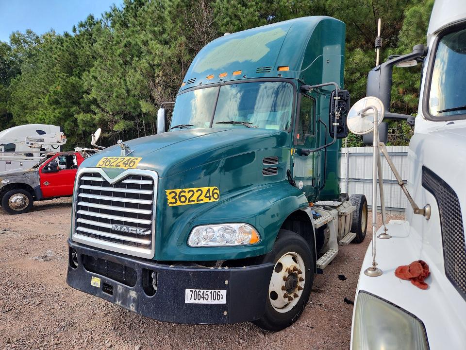 Продажа на аукционе авто 2017 Mack Cxu613, vin: 1M1AW01X5HM009554, номер лота: 70645106