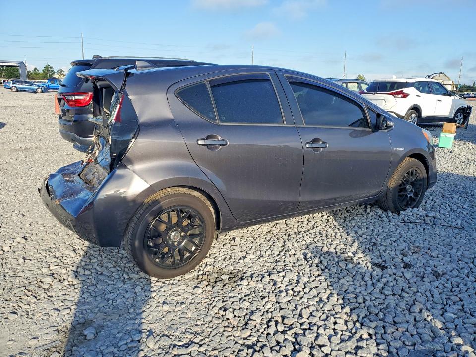 Продаж на аукціоні авто 2015 Toyota Prius C, vin: JTDKDTB39F1102616, номер лоту: 69879686
