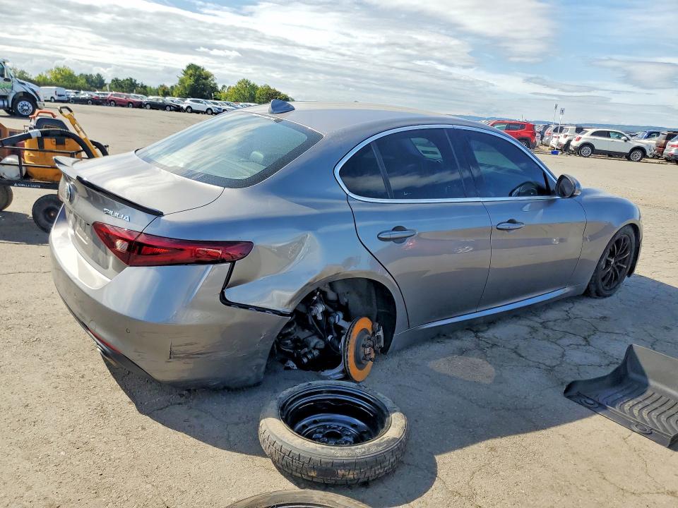 Продаж на аукціоні авто 2018 Alfa Romeo Giulia, vin: ZARFAEBN7J7590693, номер лоту: 69112786