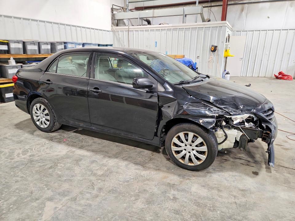 68139416 :رقم المزاد ، 2T1BU4EEXDC031258 vin ، 2013 Toyota Corolla مزاد بيع