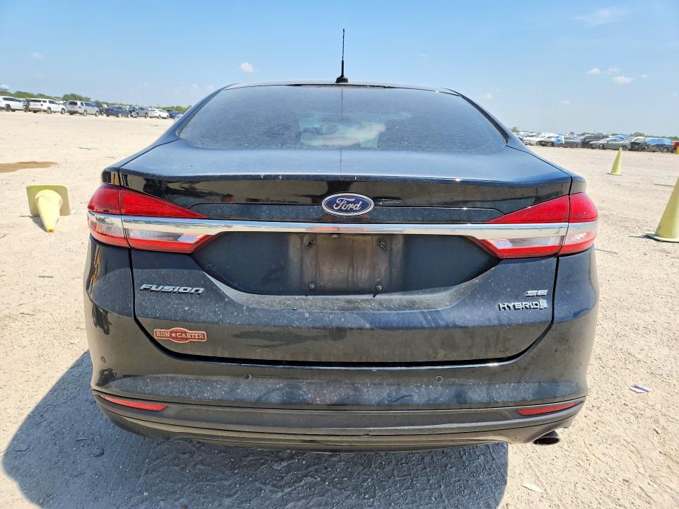 68675566 :رقم المزاد ، 3FA6P0LU5JR274435 vin ، 2018 Ford Fusion مزاد بيع
