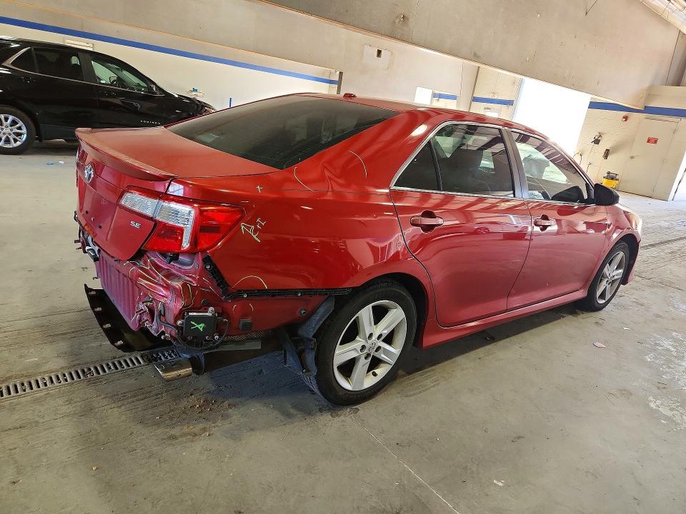 2014 Toyota Camry მანქანა იყიდება აუქციონზე, vin: 4T1BF1FK8EU764616, აუქციონის ნომერი: 69708076