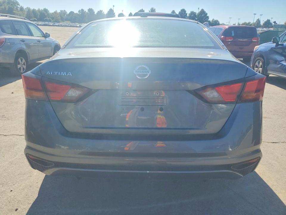 70546566 :رقم المزاد ، 1N4BL4BV5LC200865 vin ، 2020 Nissan Altima مزاد بيع