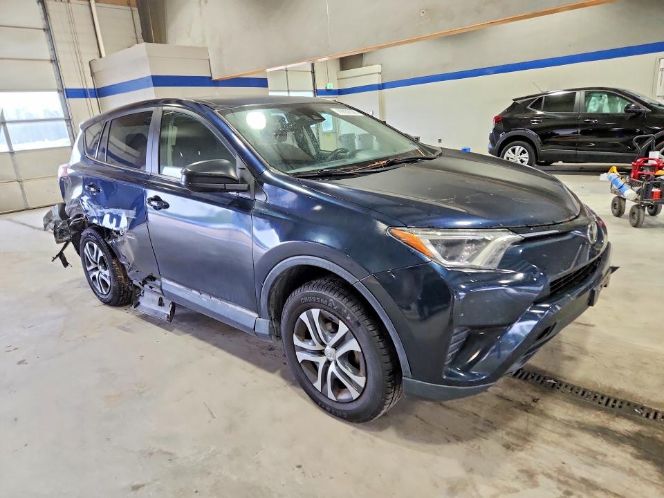 Продаж на аукціоні авто 2017 Toyota Rav4, vin: JTMZFREV2HJ720498, номер лоту: 69936326