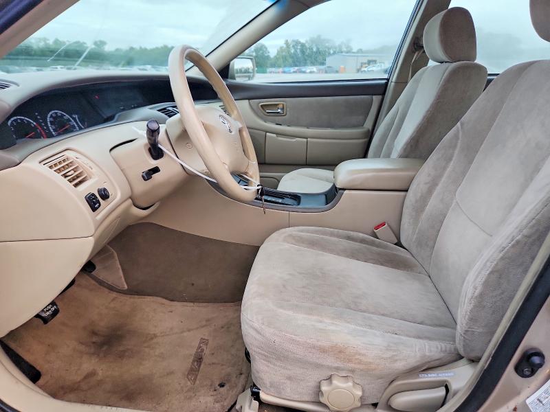 67870196 :رقم المزاد ، 4T1BF28B22U204931 vin ، 2002 Toyota Avalon مزاد بيع