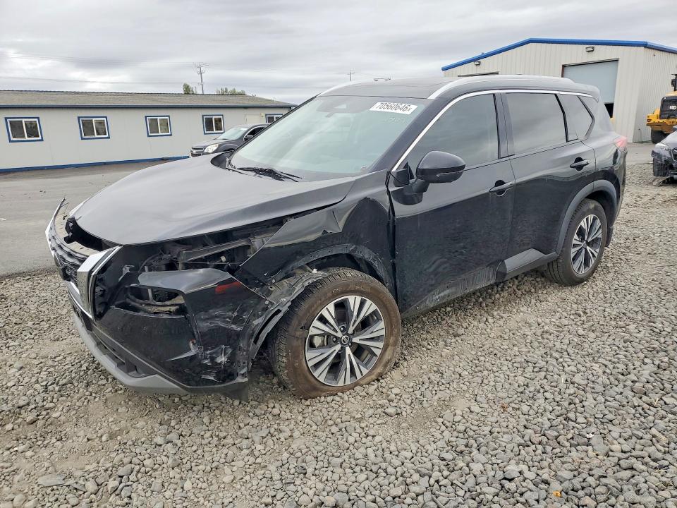 70560646 :رقم المزاد ، 5N1AT3BBXMC680565 vin ، 2021 Nissan Rogue مزاد بيع