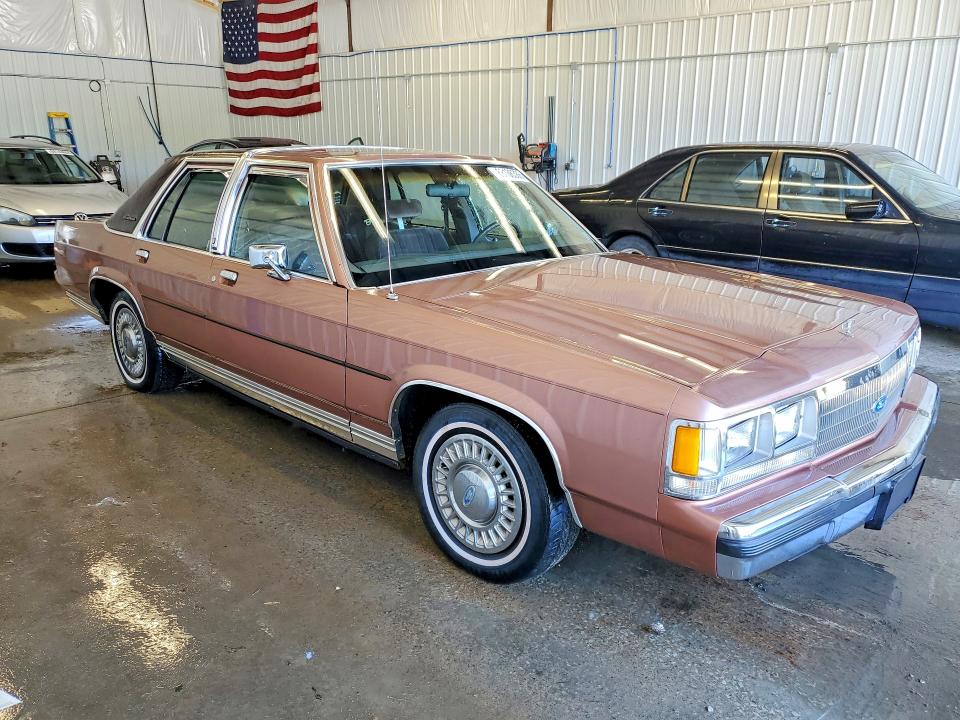 1991 Ford Crown Victoria მანქანა იყიდება აუქციონზე, vin: 2FACP73F6MX107052, აუქციონის ნომერი: 68106386