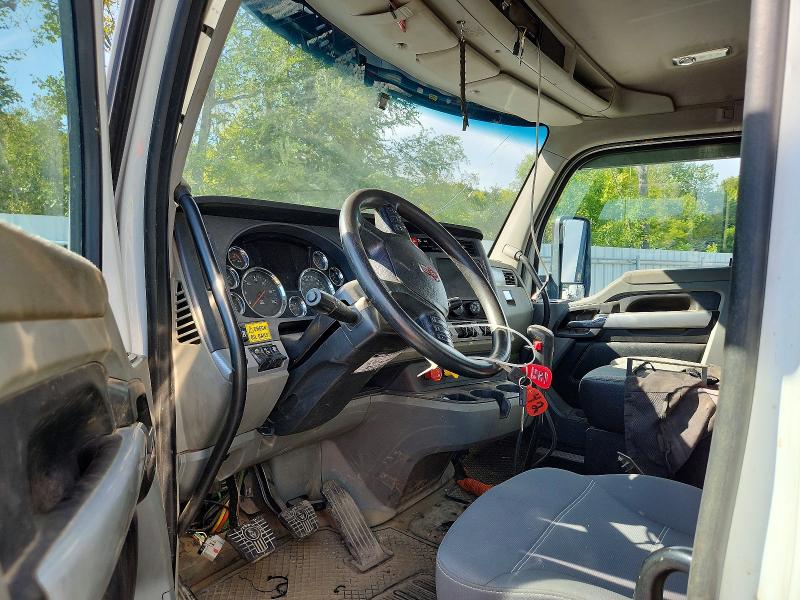 Продаж на аукціоні авто 2020 Kenworth Construction, vin: 1XKZDP9X5LJ390987, номер лоту: 69258926