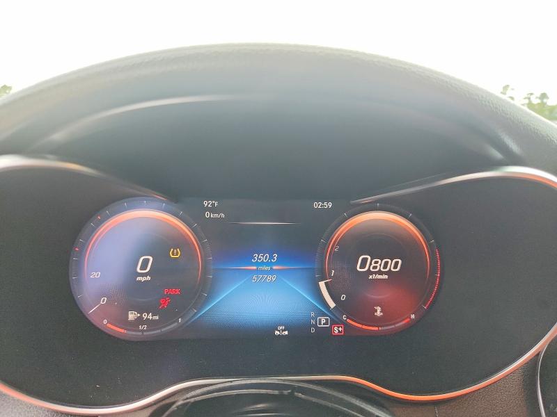 67332946 :رقم المزاد ، WDDWJ8EB2LF945457 vin ، 2020 Mercedes-benz C مزاد بيع