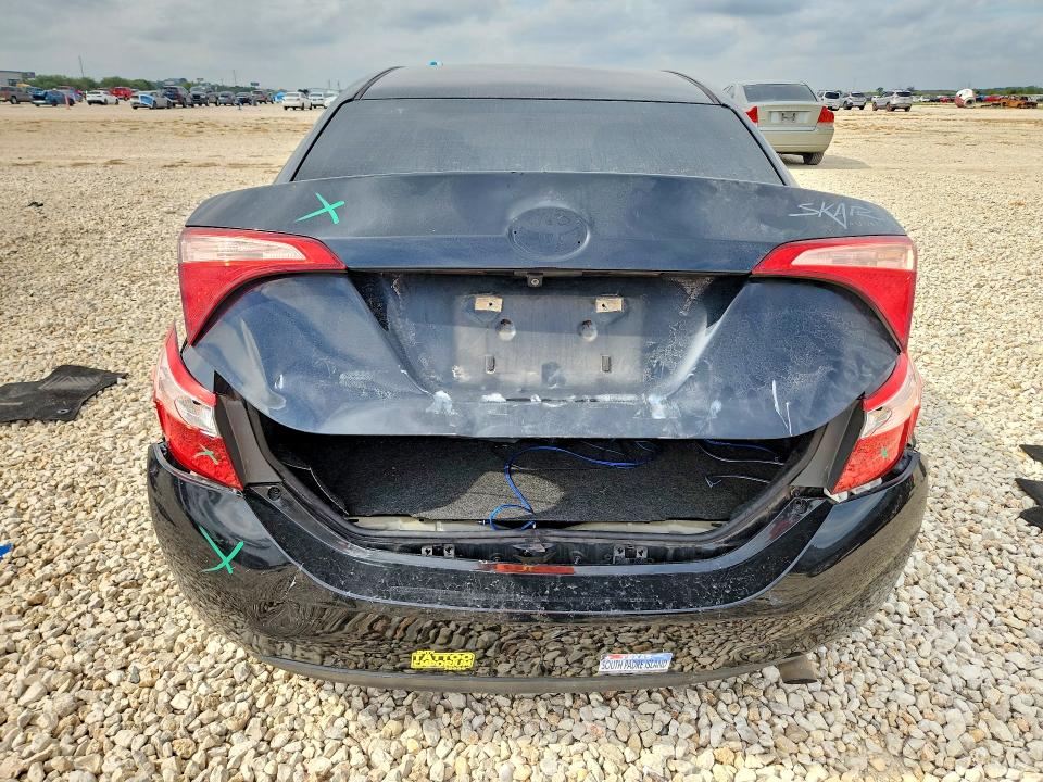 Aukcja sprzedaży 2018 Toyota Corolla, vin: 5YFBURHE9JP751462, numer aukcji: 69854956