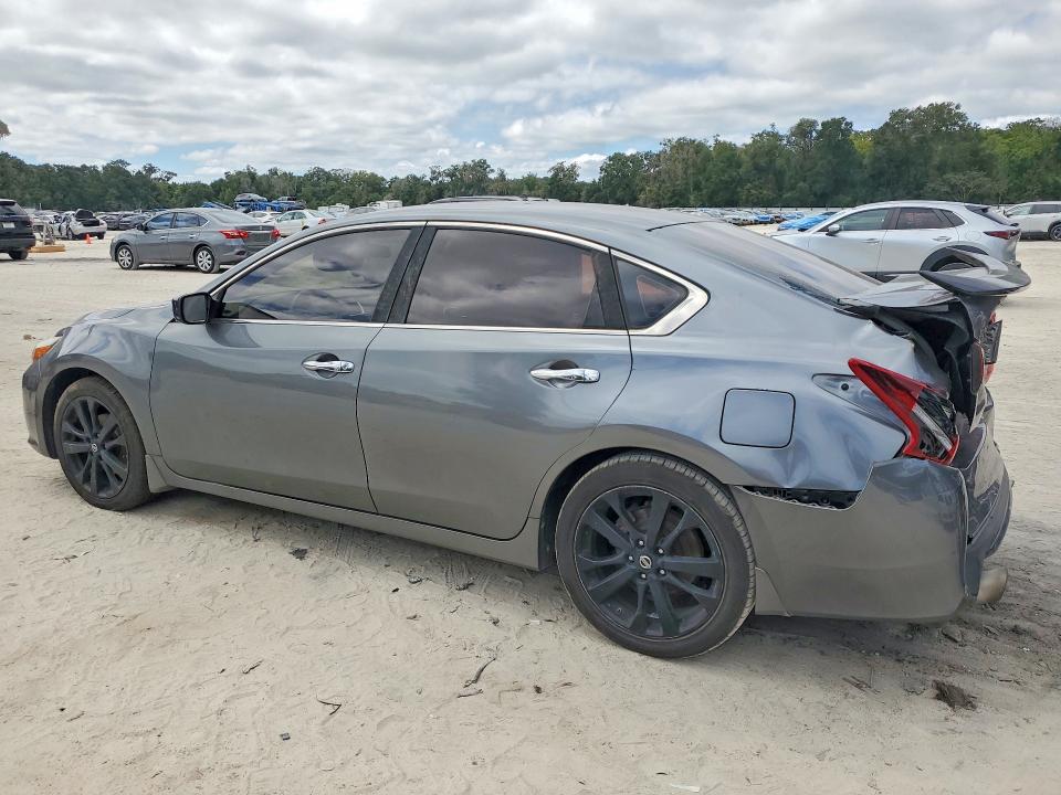 2017 Nissan Altima მანქანა იყიდება აუქციონზე, vin: 1N4AL3AP3HC189476, აუქციონის ნომერი: 70644266