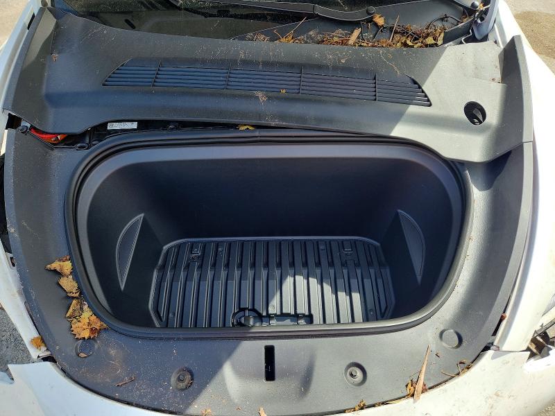 68650186 :رقم المزاد ، 7SAYGDEF8NF522986 vin ، 2022 Tesla Model Y مزاد بيع