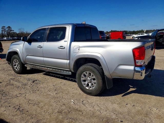 68574806 :رقم المزاد ، 5TFAZ5CN2HX040291 vin ، 2017 Toyota Tacoma مزاد بيع