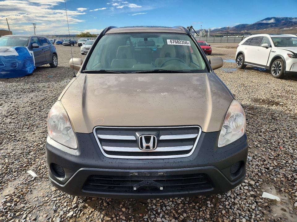 67682356 :رقم المزاد ، JHLRD78895C020643 vin ، 2005 Honda Cr-v مزاد بيع