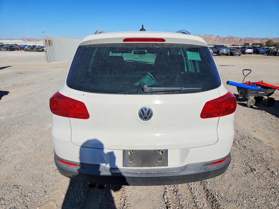 2013 Volkswagen Tiguan მანქანა იყიდება აუქციონზე, vin: WVGAV3AX4DW601221, აუქციონის ნომერი: 63620956