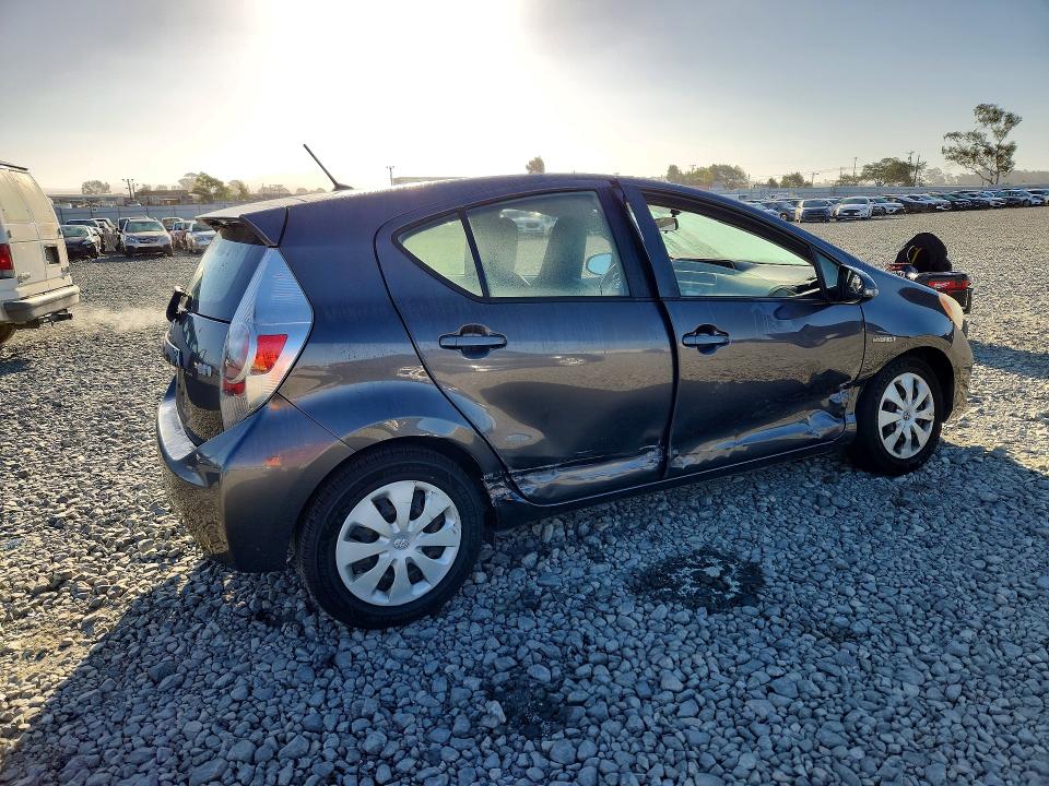 Продаж на аукціоні авто 2013 Toyota Prius C, vin: JTDKDTB36D1556092, номер лоту: 70918306