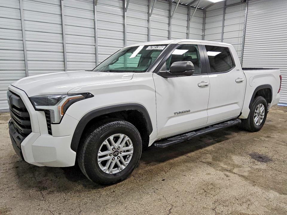 2025 Toyota Tundra მანქანა იყიდება აუქციონზე, vin: 5TFLA5AB0SX043531, აუქციონის ნომერი: 67601386