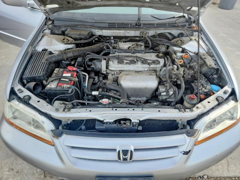 Продажа на аукционе авто 2002 Honda Accord, vin: 1HGCG668X2A171748, номер лота: 68333456