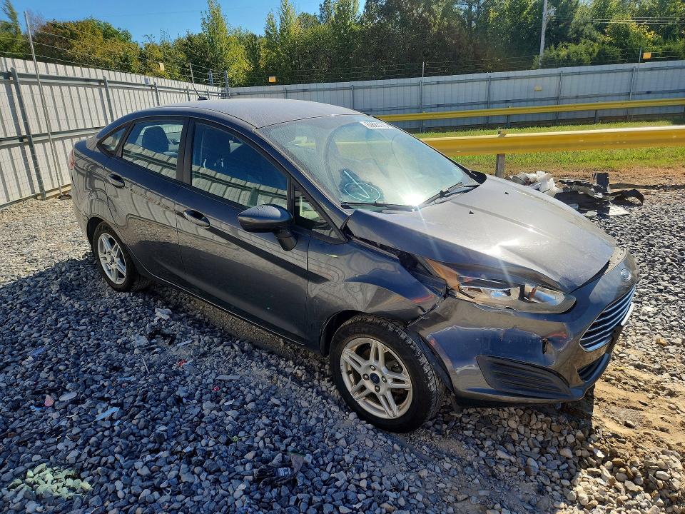 2017 Ford Fiesta მანქანა იყიდება აუქციონზე, vin: 3FADP4BJ5HM135967, აუქციონის ნომერი: 69893776