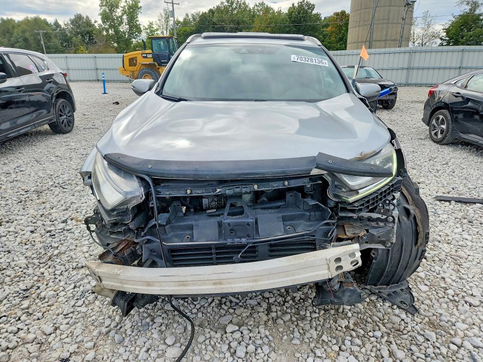 Продажа на аукционе авто 2017 Honda Cr-v, vin: 5J6RW2H99HL000166, номер лота: 70328136