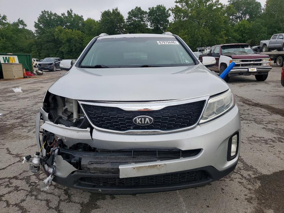 67979446 :رقم المزاد ، 5XYKTCA68FG593923 vin ، 2015 Kia Sorento مزاد بيع