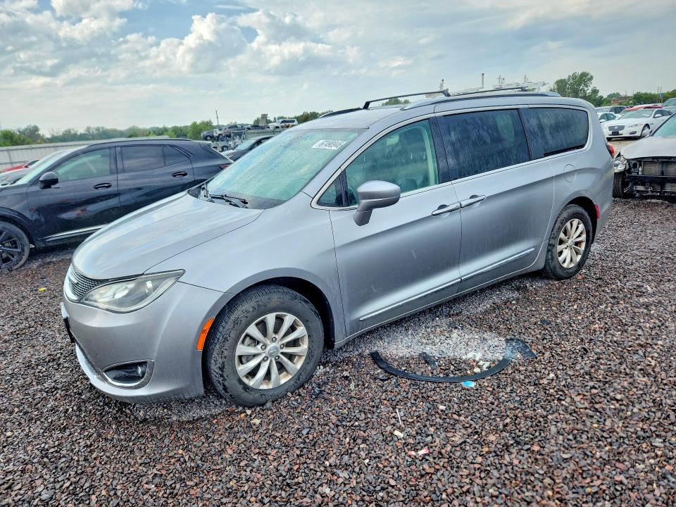 Продажа на аукционе авто 2020 Chrysler Pacifica, vin: 2C4RC1BGXLR117884, номер лота: 67498946