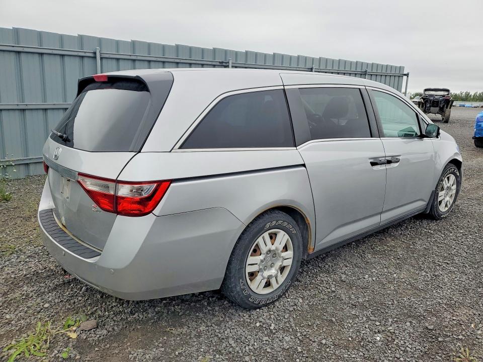 2011 Honda Odyssey მანქანა იყიდება აუქციონზე, vin: 5FNRL5H2XBB504092, აუქციონის ნომერი: 66694506