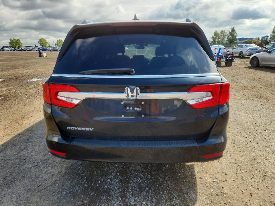 Продаж на аукціоні авто 2018 Honda Odyssey, vin: 5FNRL6H62JB503087, номер лоту: 68816196