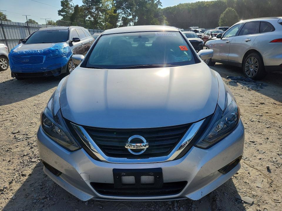 Продаж на аукціоні авто 2017 Nissan Altima, vin: 1N4AL3AP1HC152412, номер лоту: 67199146