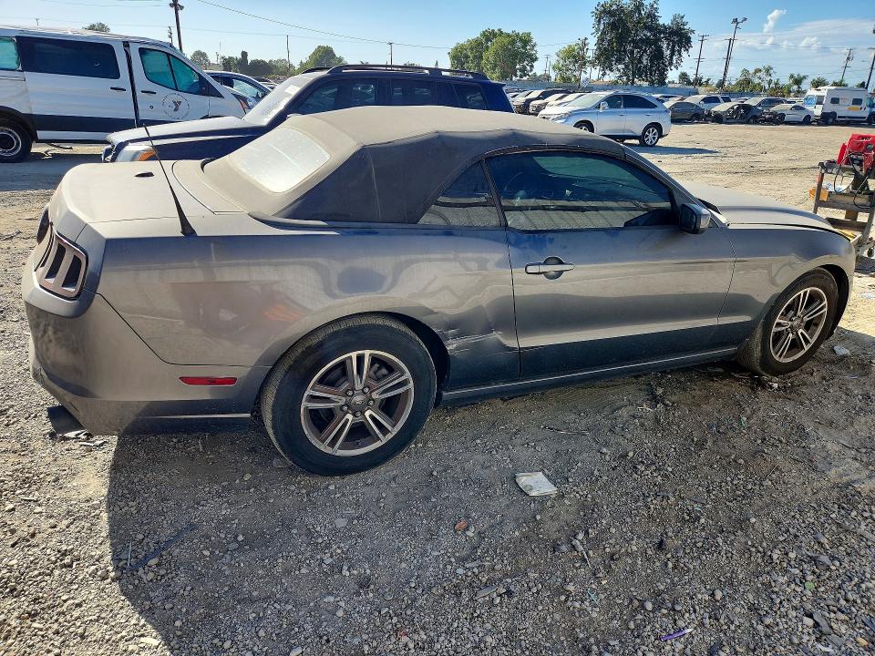 Продажа на аукционе авто 2013 Ford Mustang, vin: 1ZVBP8EM6D5233739, номер лота: 70798106