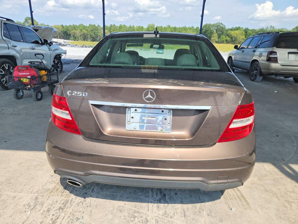 Продаж на аукціоні авто 2014 Mercedes-benz C, vin: WDDGF4HBXER313379, номер лоту: 69818676