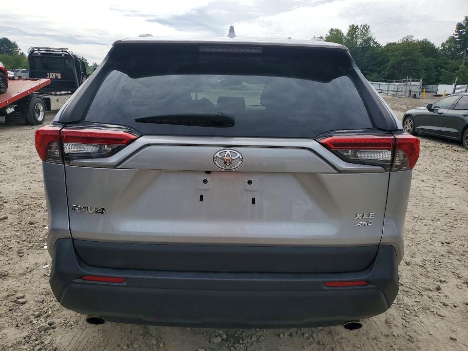 Продаж на аукціоні авто 2021 Toyota Rav4, vin: 2T3P1RFV0MC141138, номер лоту: 68039656