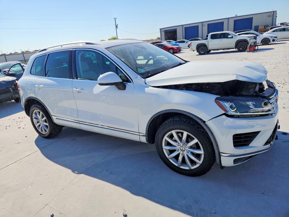 2016 Volkswagen Touareg მანქანა იყიდება აუქციონზე, vin: WVGEF9BP0GD007550, აუქციონის ნომერი: 68335256